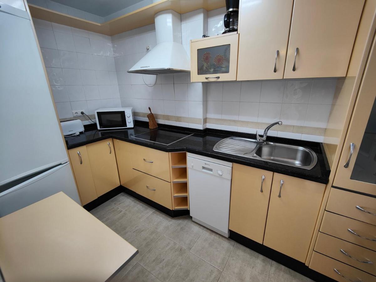 Gran Apartamento Cerca De La Playa Con Piscina En El Centro Фуэнхирола Экстерьер фото